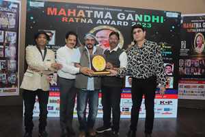 Grand Organization Of Mahatma Gandhi  Ratna Award 2023 In Mumbai By  The Man With Midas Touch  Dr Krishna Chouhan  On Gandhi Jayanti