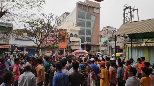 Director Pramod Shastri’s Pyar Toh Hona Hi Tha  Witnessed Huge Audience At  Anand Mandir Theatre in Varanasi for the second day as well