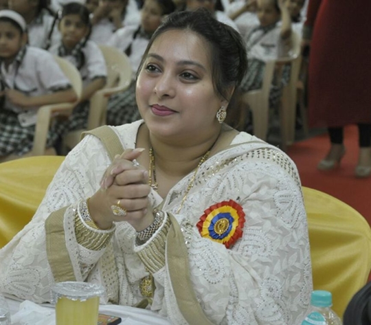 Entrepreneur and Criminal lawyer Adv. Mrs. Rubina Akhtar Hasan Rizvi  Announces Vaccine Drive for Mumbai Police Families and Community People