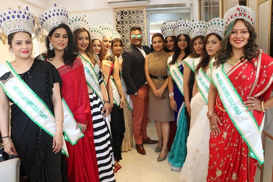 Dr Juhi Verma Bhasin Mrs india universe 2020-2021 Earth