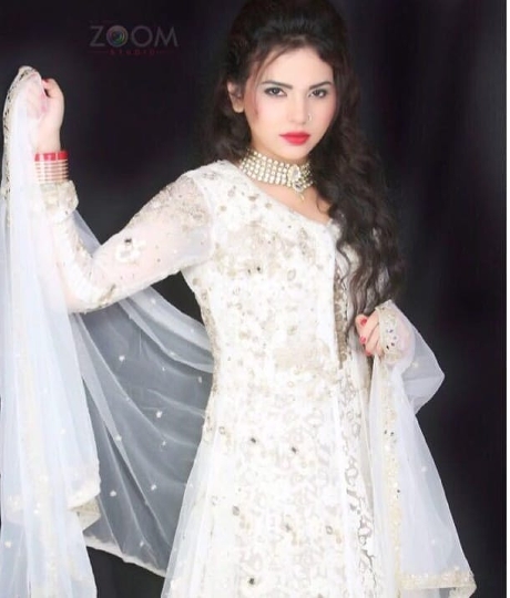 KASHISH SHARMA – The most beauteous charmento Artiste and Fashion Model from Delhi