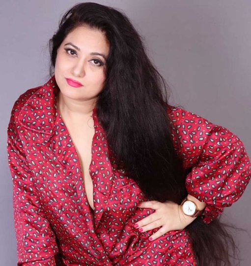 Actress Tanuja Chadha Has Many Successfully Hindi & Bhojpuri Released Films To Her Credit
