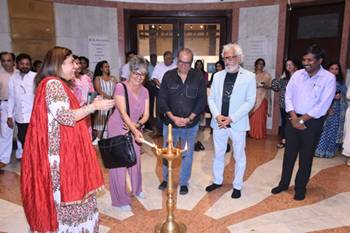 Susheel Martin Foundation Presents  HUES An Exhibition Of Paintings – Sculptures And Prints In Jehangir Art Gallery